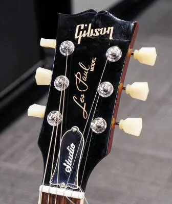 Gibson - Les Paul Studio Electric Guitar - Wine Red 2